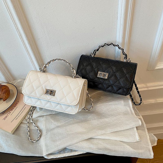 Classic Diamond-Quilted Chain Crossbody Bag