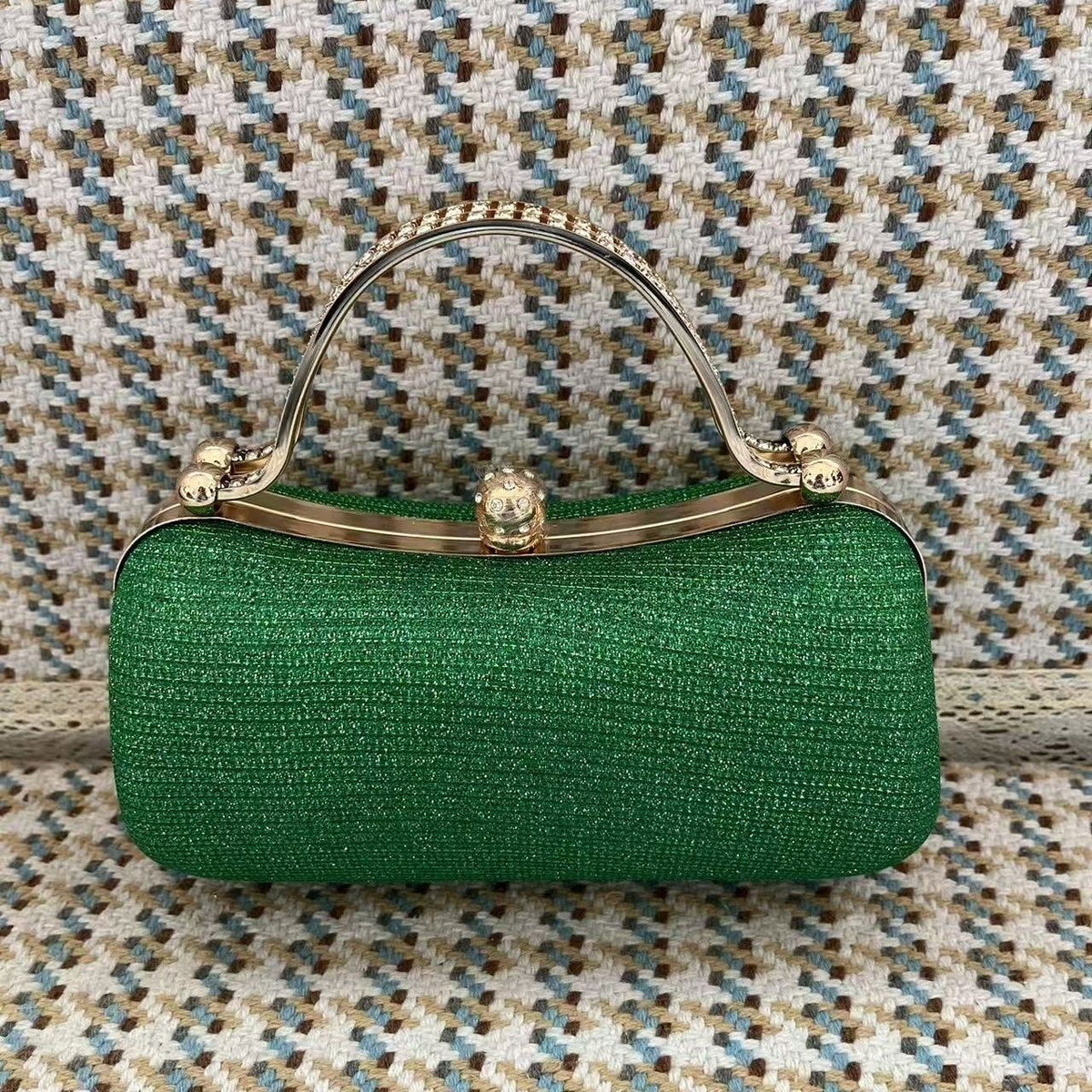 Shimmering Gold-Lock Evening Chain Bag