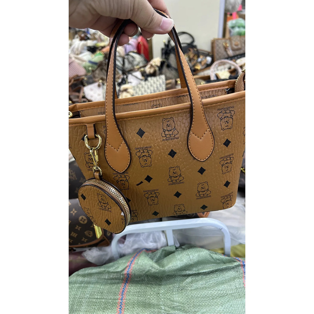 014 Large Printed Shopper With Round Pouch