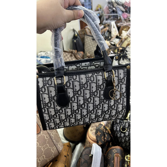 017 Large Rectangular Top-Handle Shopper