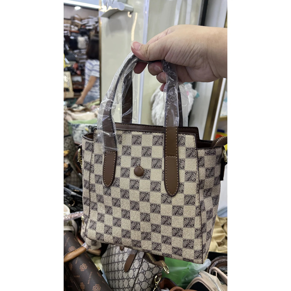 030 Large Checkerboard Top-Handle Shopper
