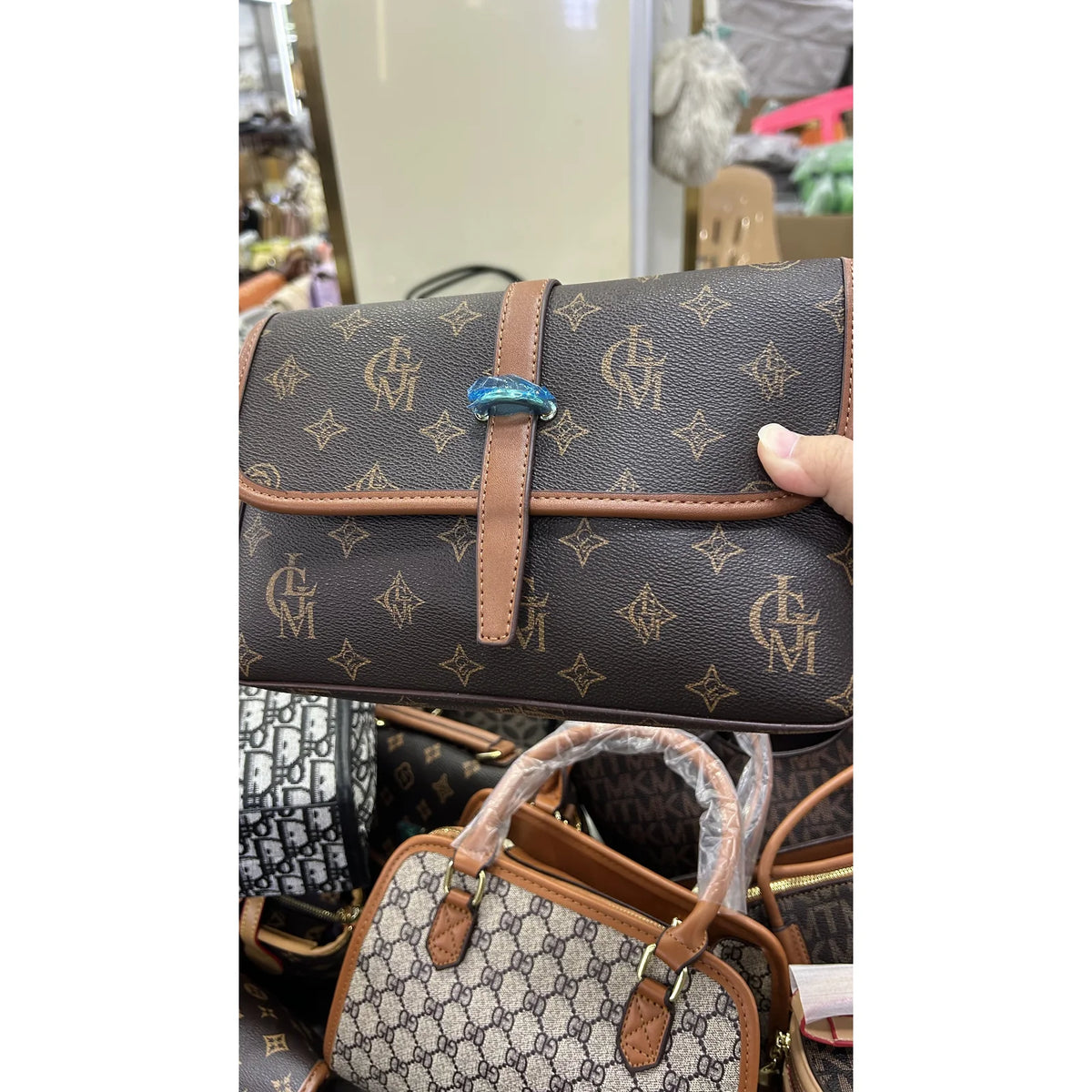 040 Small Printed Buckle Flap Bag