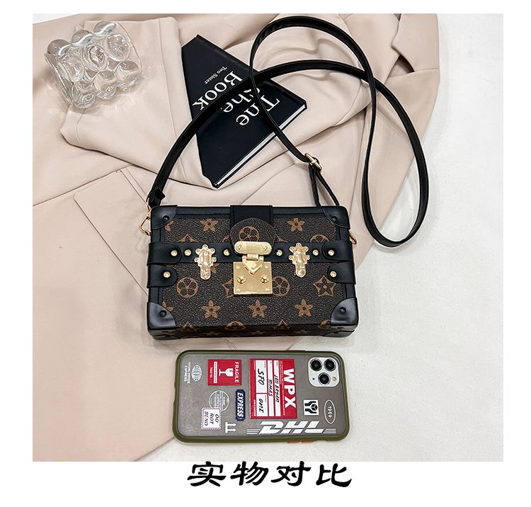 Retro Printed Square Box Crossbody Bag