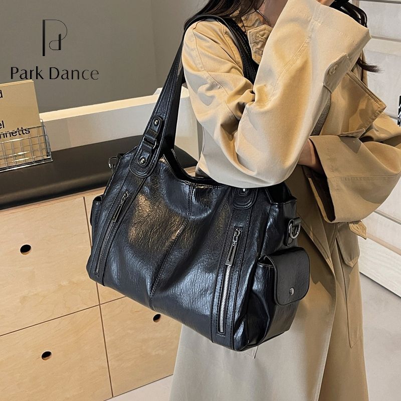 Large-Capacity Retro Commuter Shoulder Tote