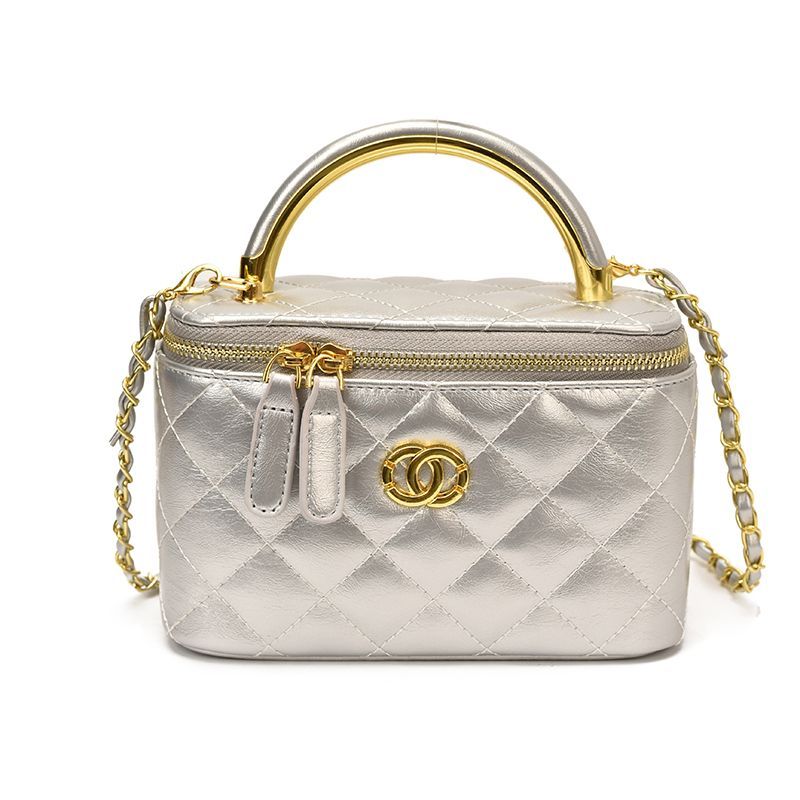 Classic Brown Diamond-Quilted Chain Bag