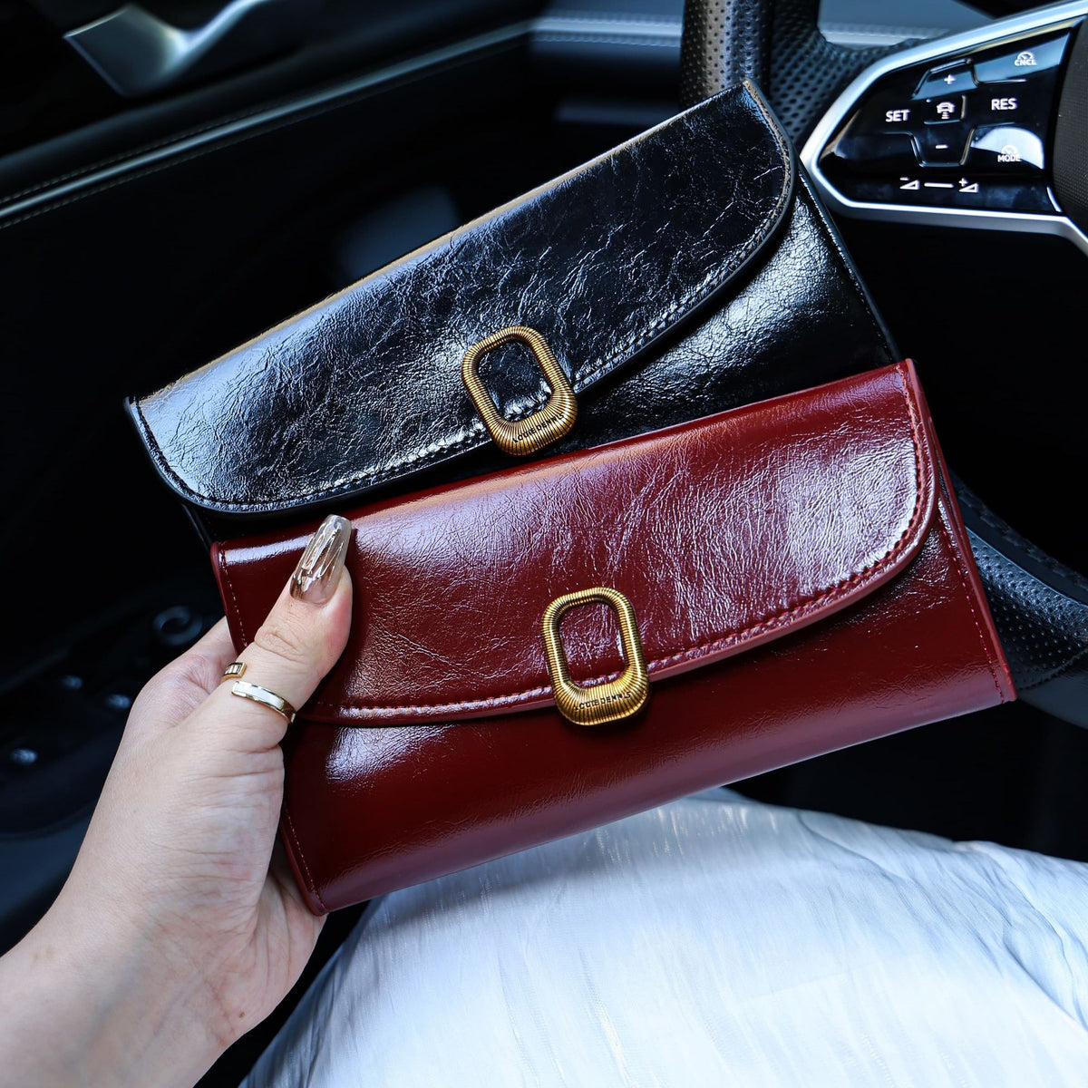 Minimalist Long Wallet - product view 3