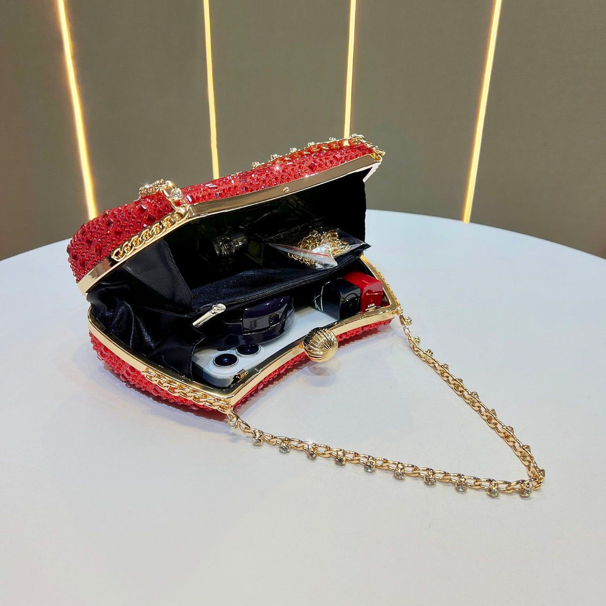 Scalloped Rhinestone Chain Evening Bag
