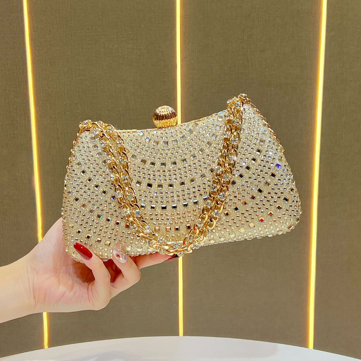 Scalloped Rhinestone Chain Evening Clutch
