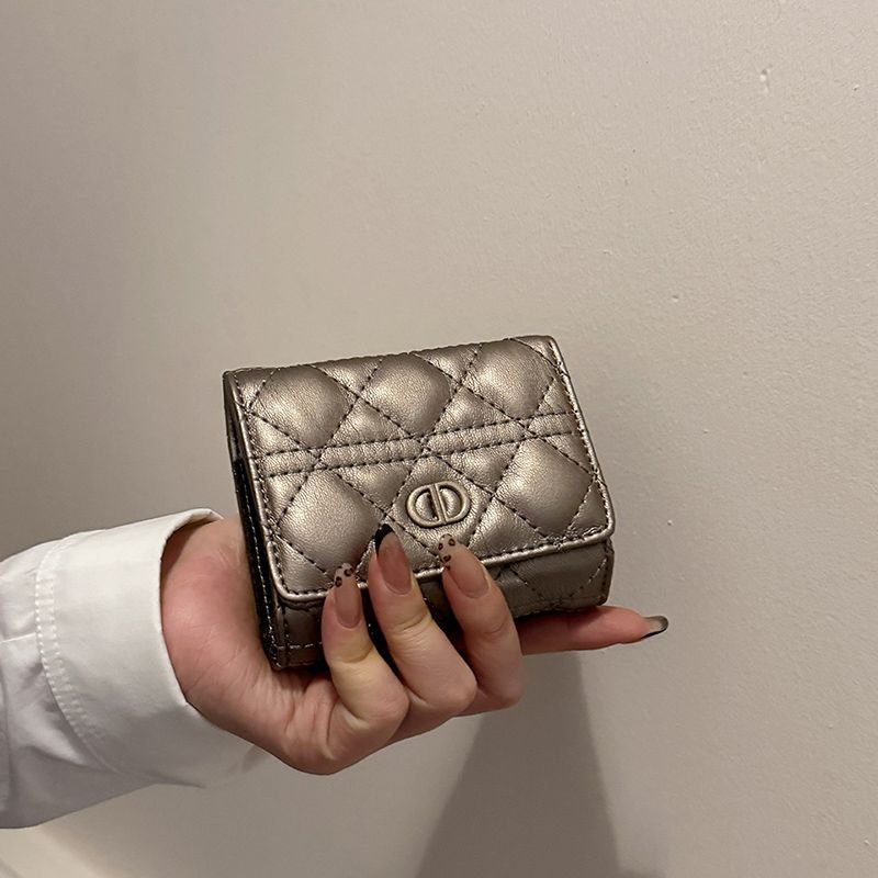 Quilted Folding Card Holder - product view 4