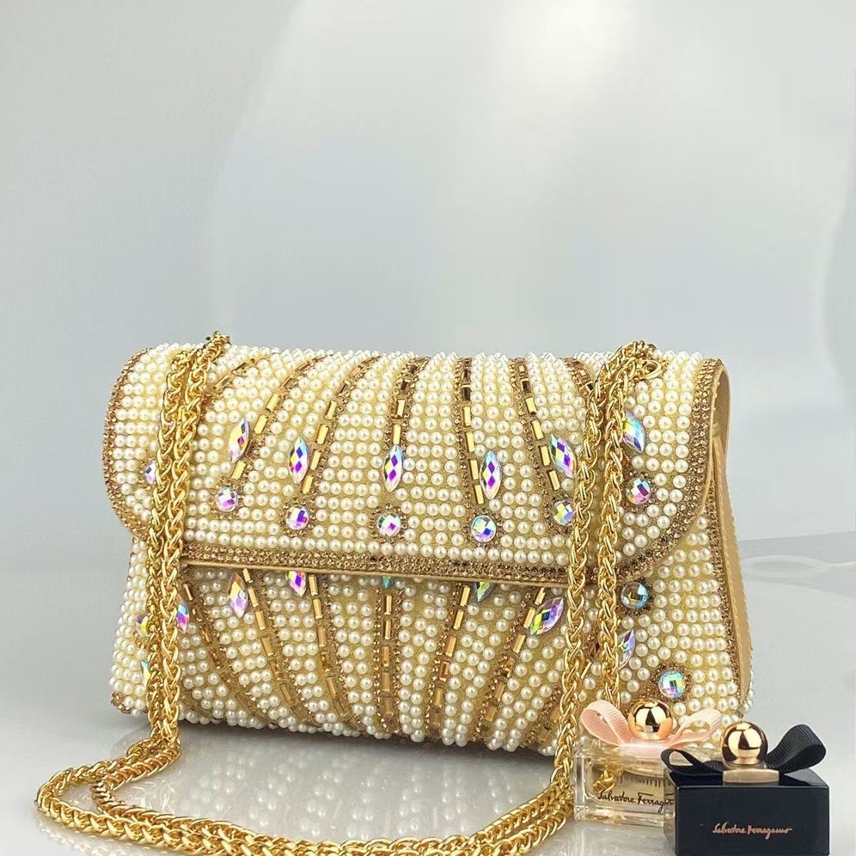 Pearl & Crystal Teardrop-Pattern Clutch
