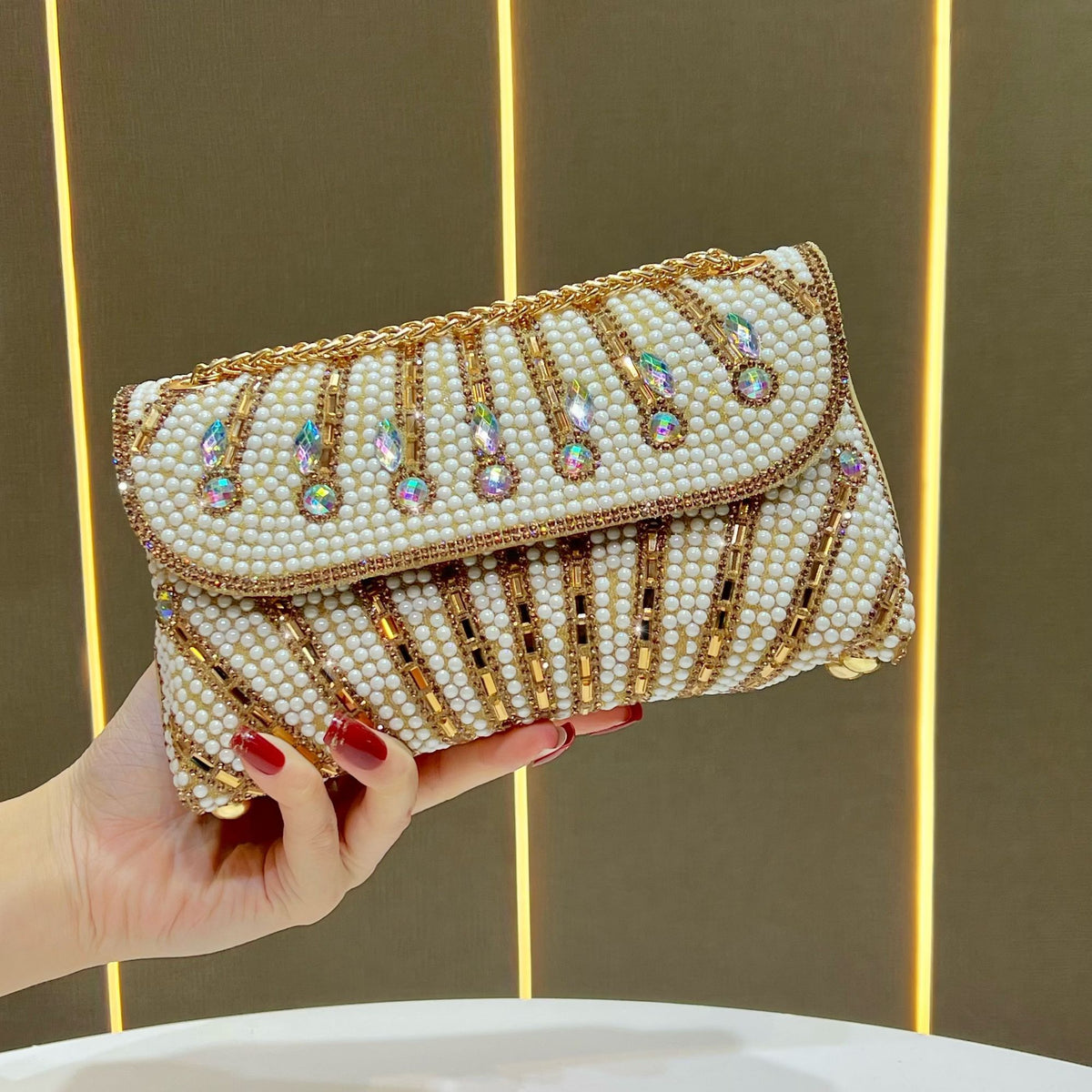 Pearl & Crystal Teardrop-Pattern Clutch