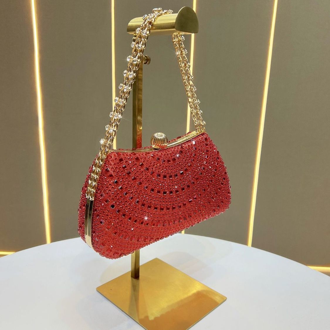Scalloped Rhinestone Chain Evening Bag