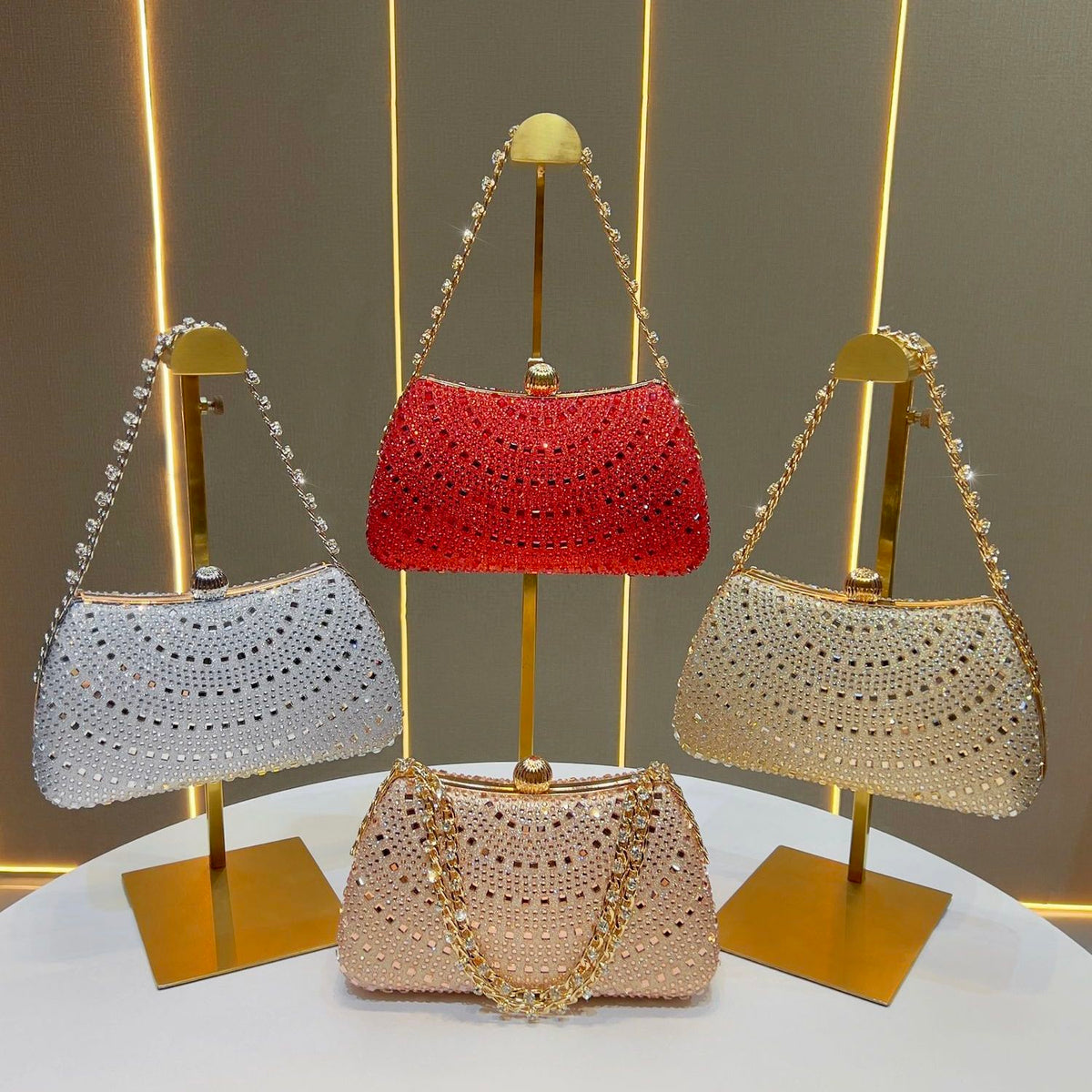Scalloped Rhinestone Chain Evening Clutch