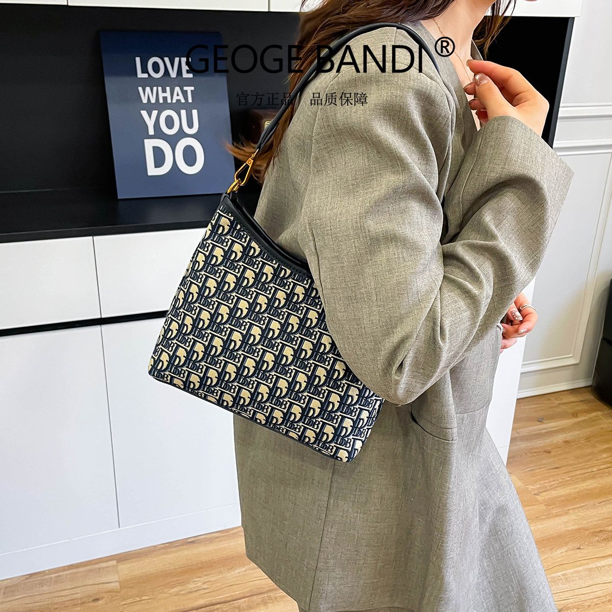 Retro Embroidered 3-in-1 Shoulder Tote Set