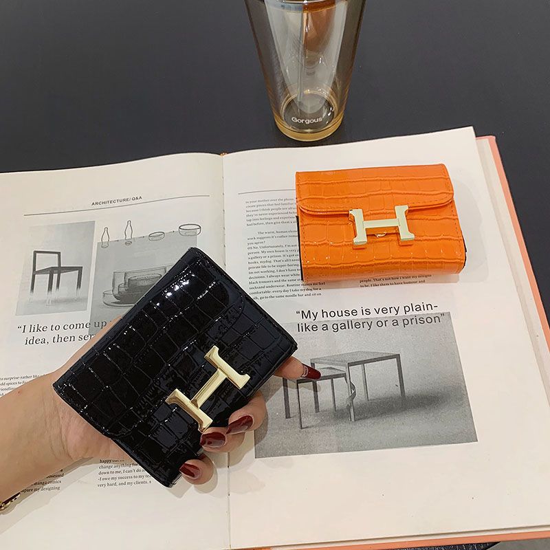 Crocodile-Texture Card Holder - product view 5