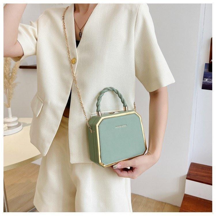 Square Chain Handbag & Underarm Bag