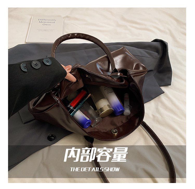 Large-Capacity Shoulder Tote With Magnetic & Zip Closures