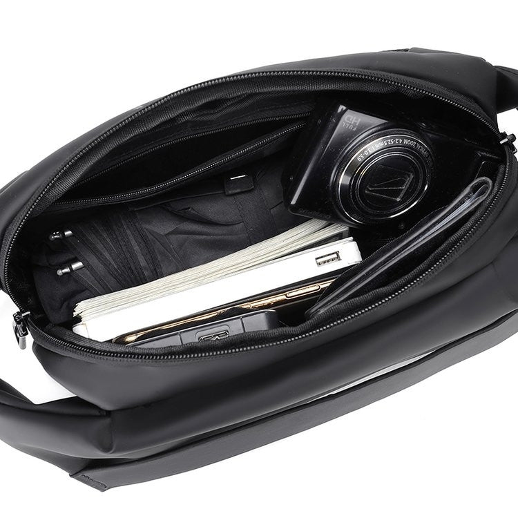 Men's Large-Capacity Cycling Chest Bag