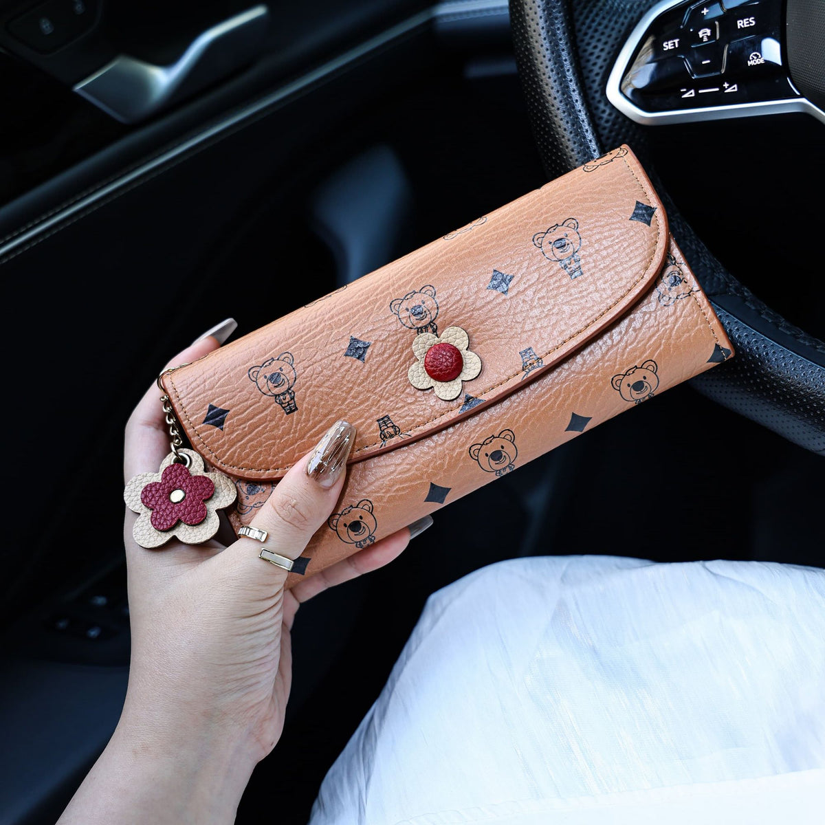 Bear-Print Long Wallet - product view 2