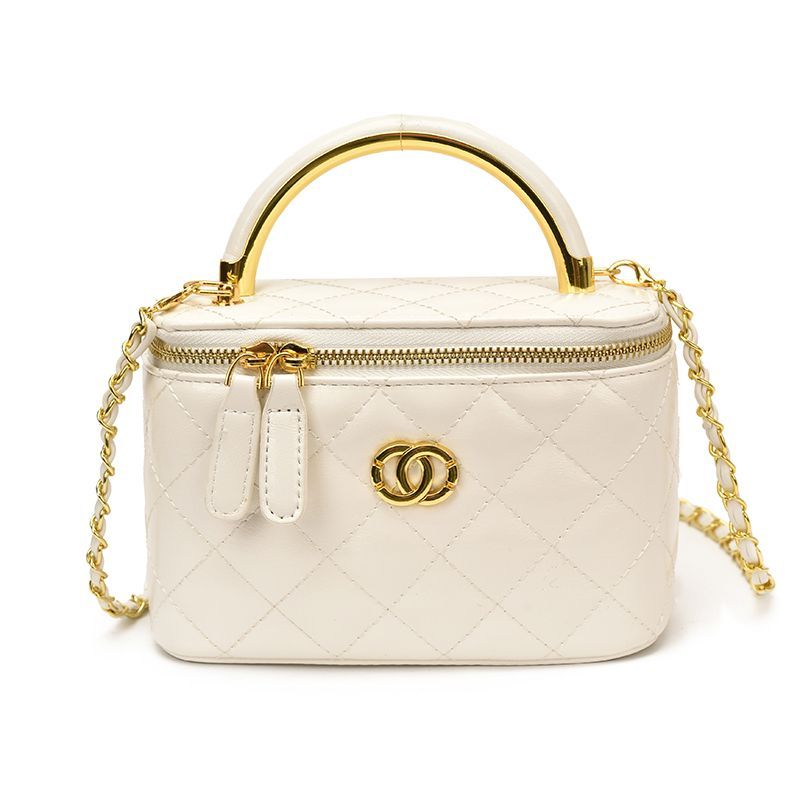 Classic Brown Diamond-Quilted Chain Bag